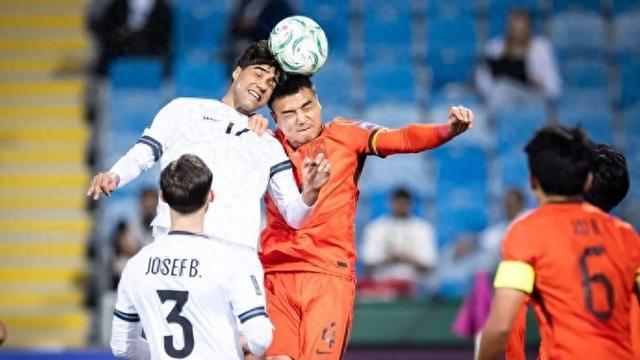 新民场外音｜U23小将的这一道光，能否照亮中国足球的未来征途？